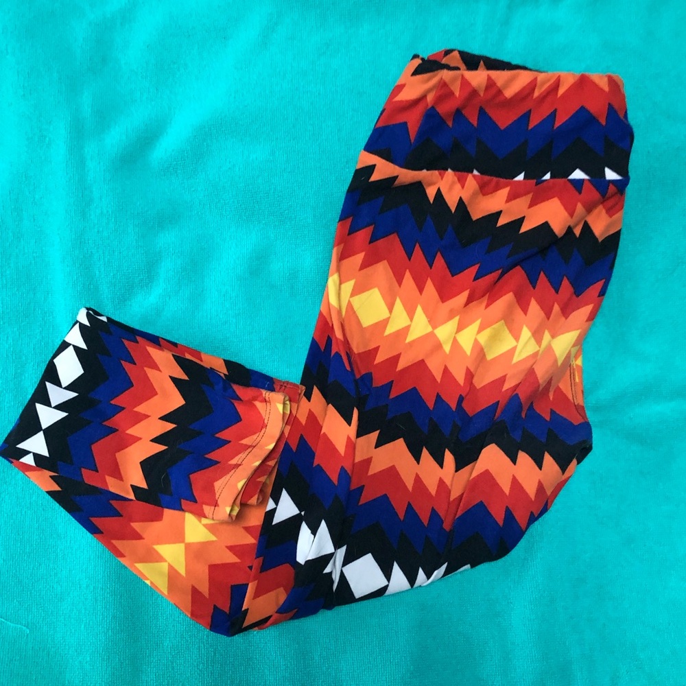 LuLaRoe leggings, bright stripes & lots of color